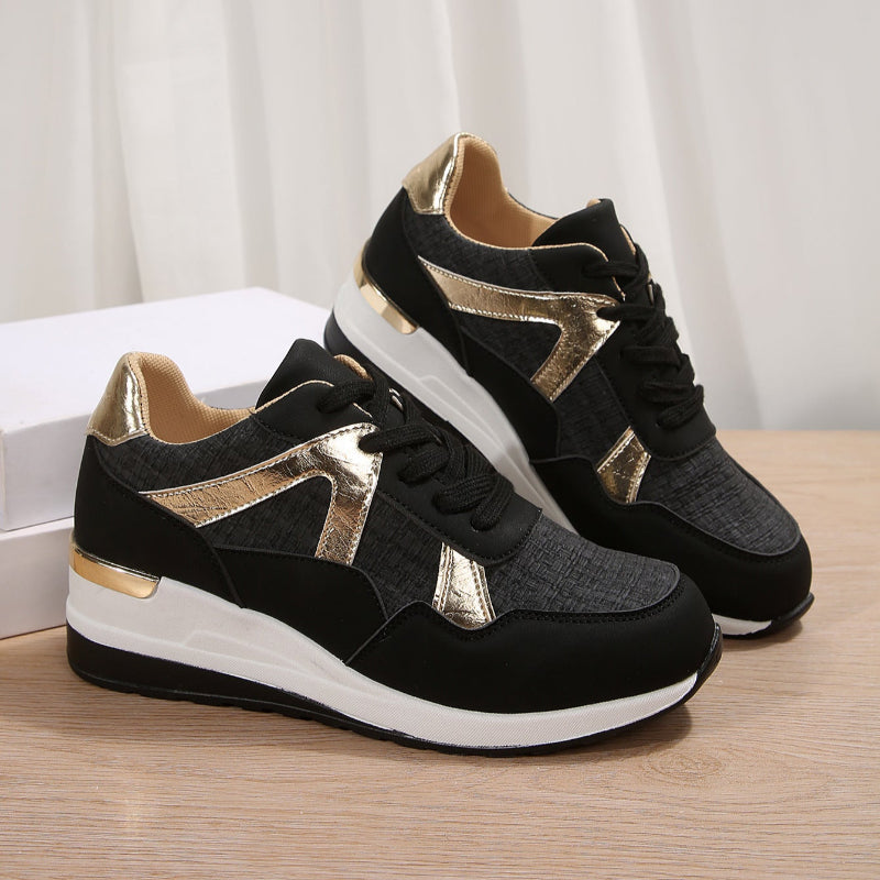 Modische Damen-Plateausneaker mit goldfarbenen Details – bequeme Trend-Sneaker mit rutschfester Sohle