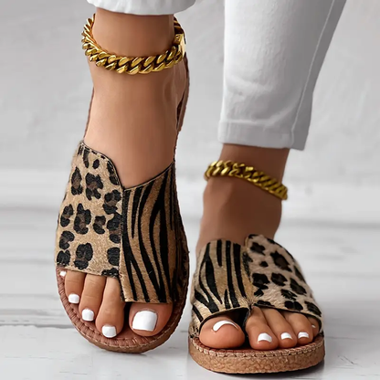 Comfortable Leopard Print Slippers for Everyday Wear – Breathable, Open Design with Secure Fit and Textured Sole 6
