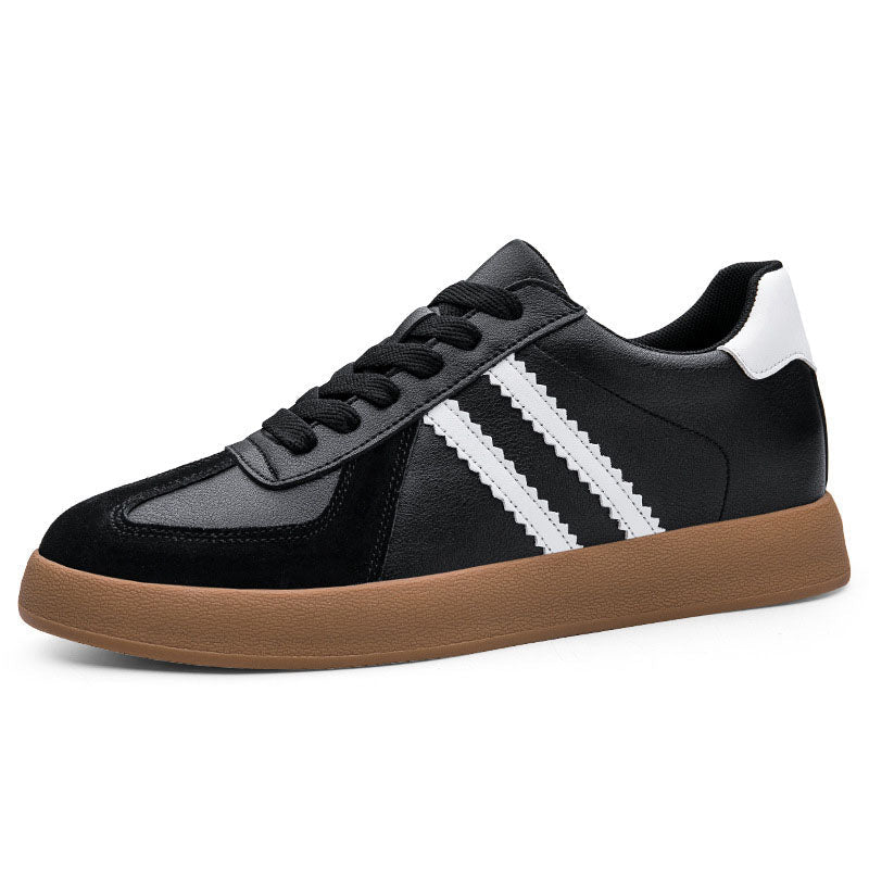 Moderne Alltagssneaker mit erhöhter Innensohle für mehr Halt