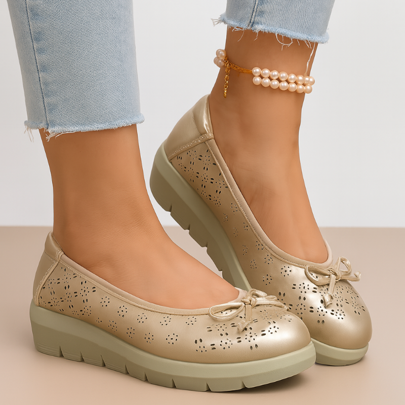 Bequeme Damen Ballerinas Gold Lochmuster Plateausohle