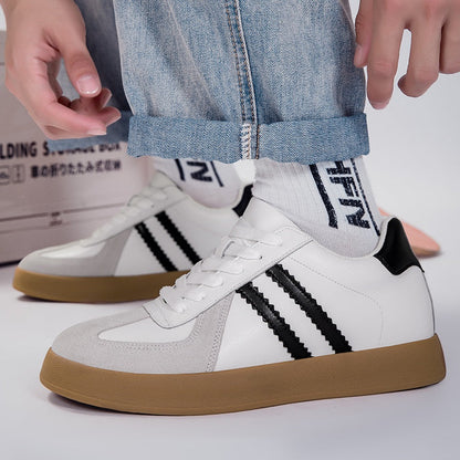 Moderne Alltagssneaker mit erhöhter Innensohle für mehr Halt